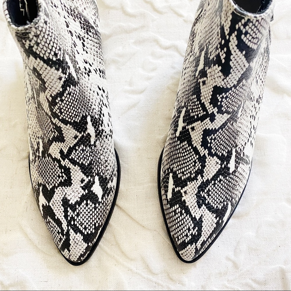 Seychelles Chaparral Ankle Bootie New $150 - Picture 5 of 9